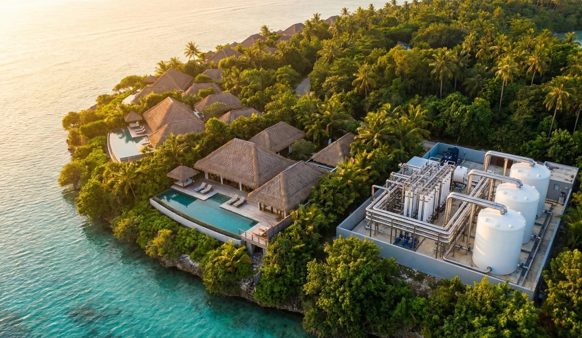 View of a luxury resort featuring modern SWRO facilities by Indonesian SWRO Contractor, PT Mizui Osmosa Teknovasi